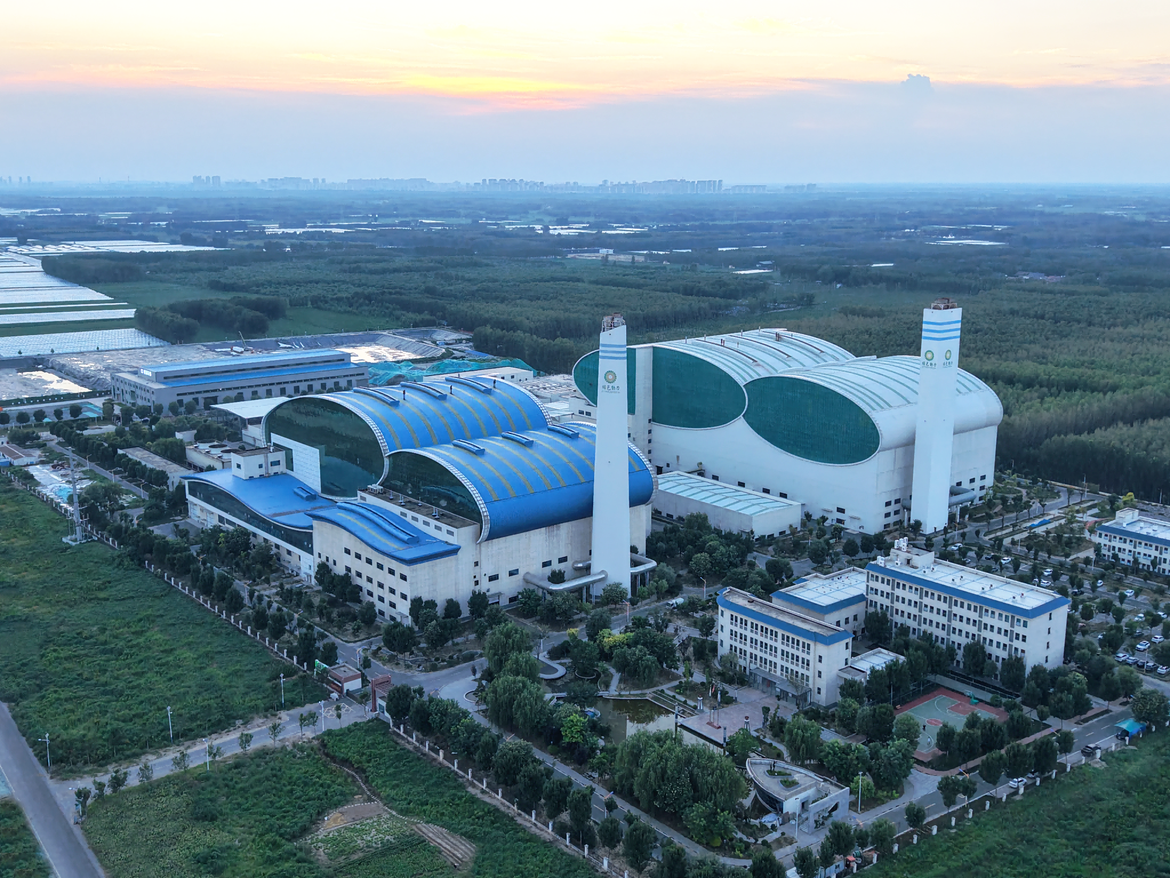 J9.COM成功研发垃圾池栅格智能畅通机械人系统 握别高危人为作业时期